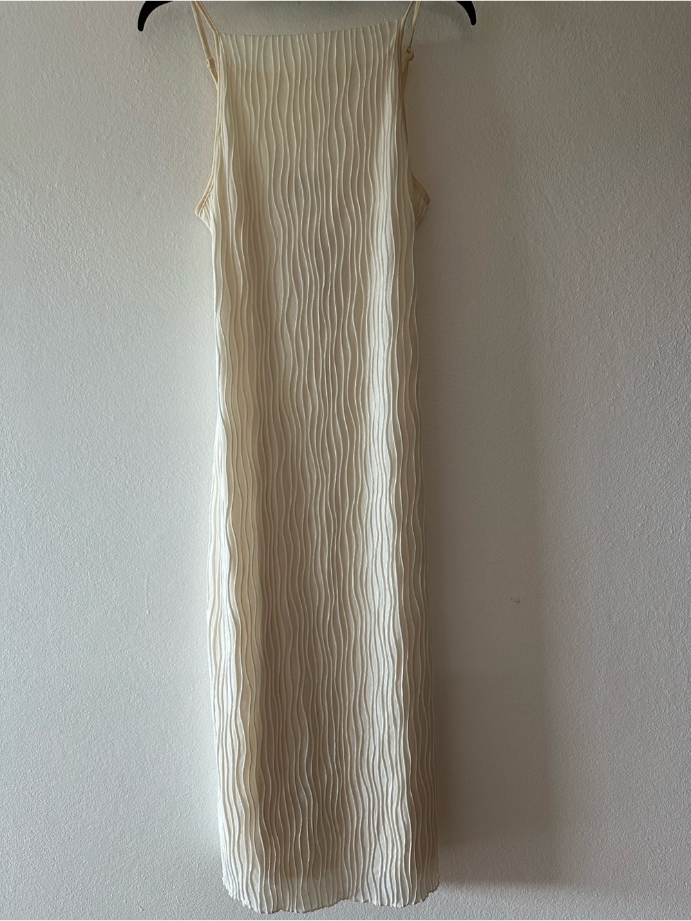 Shein maxi dress, cream, small, sleeveless, Wave-Texture. New with tags.